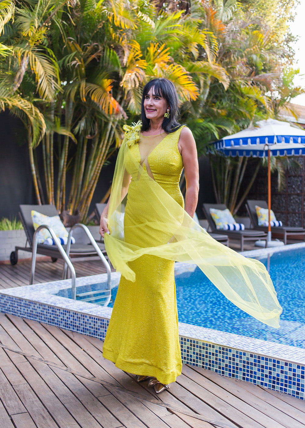 Lime fitted dress with tulle cape