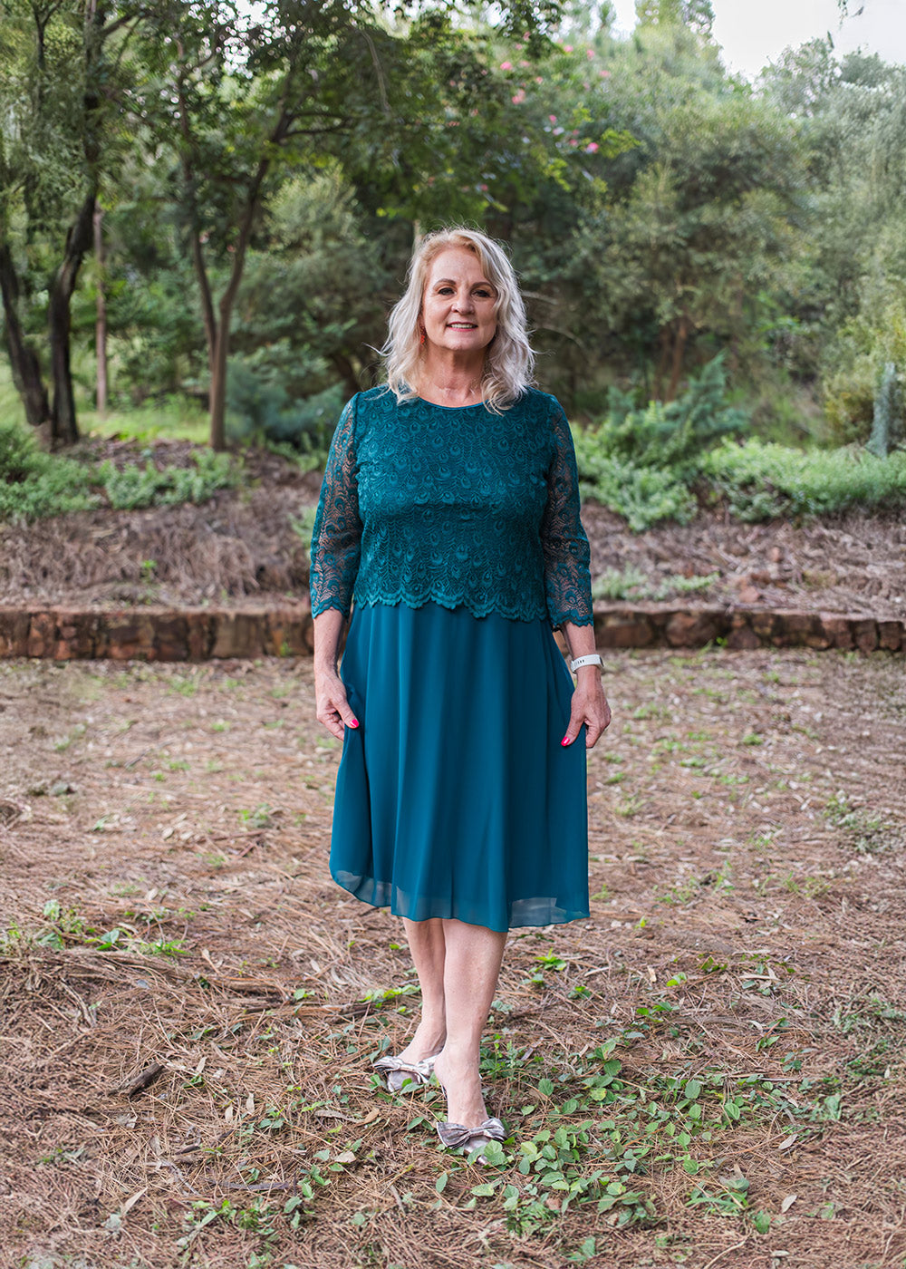 Beautiful teal lacy short dress