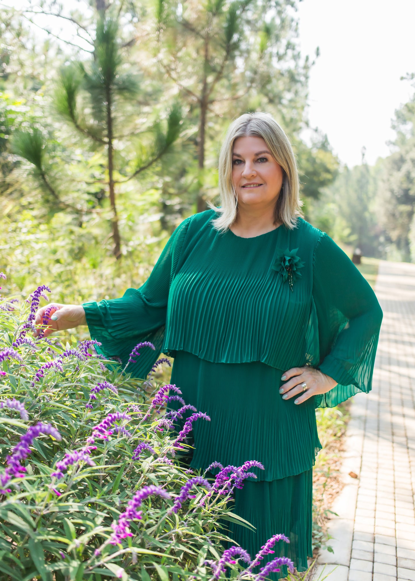 Elegant emerald chiffon short dress