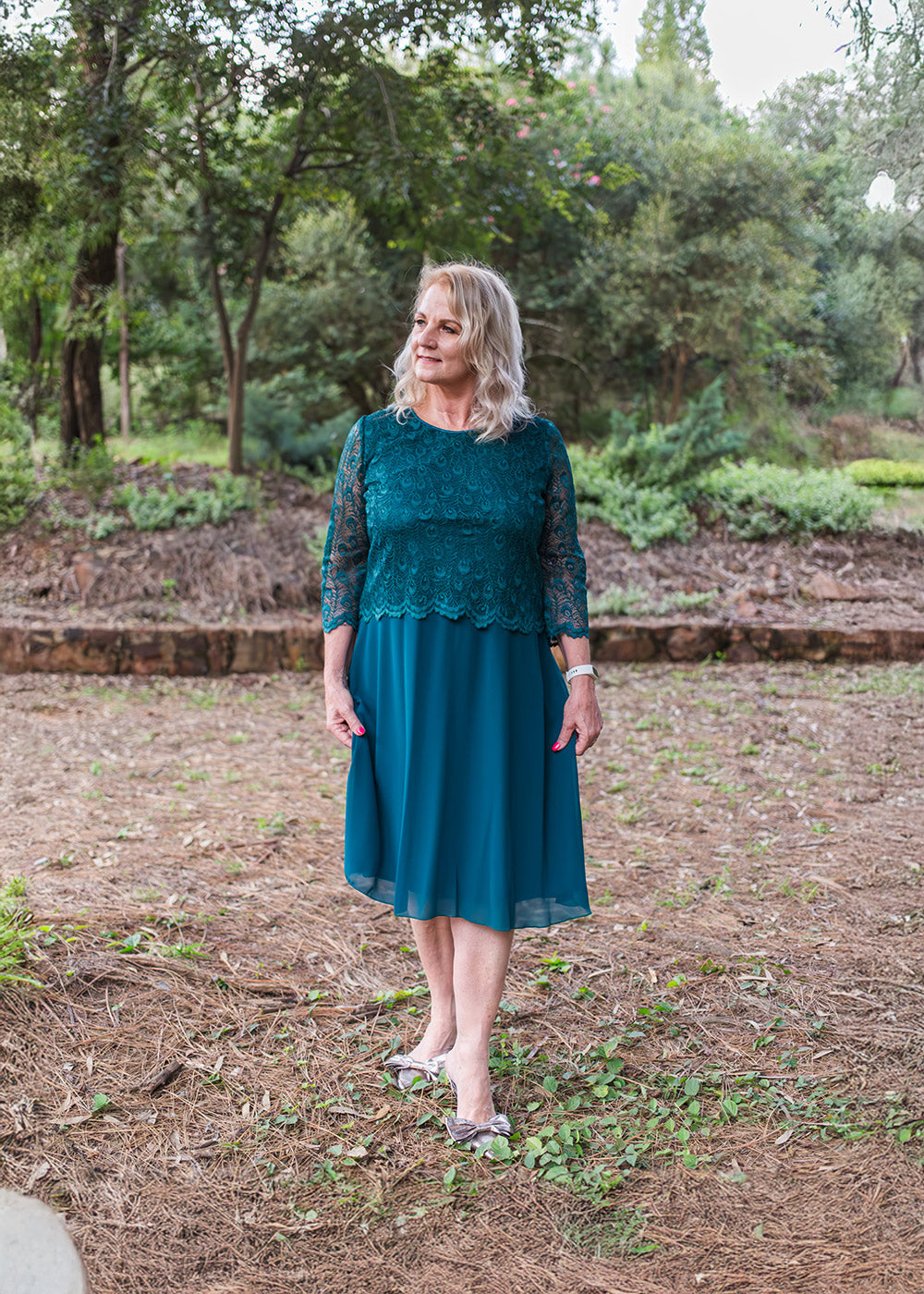 Beautiful teal lacy short dress